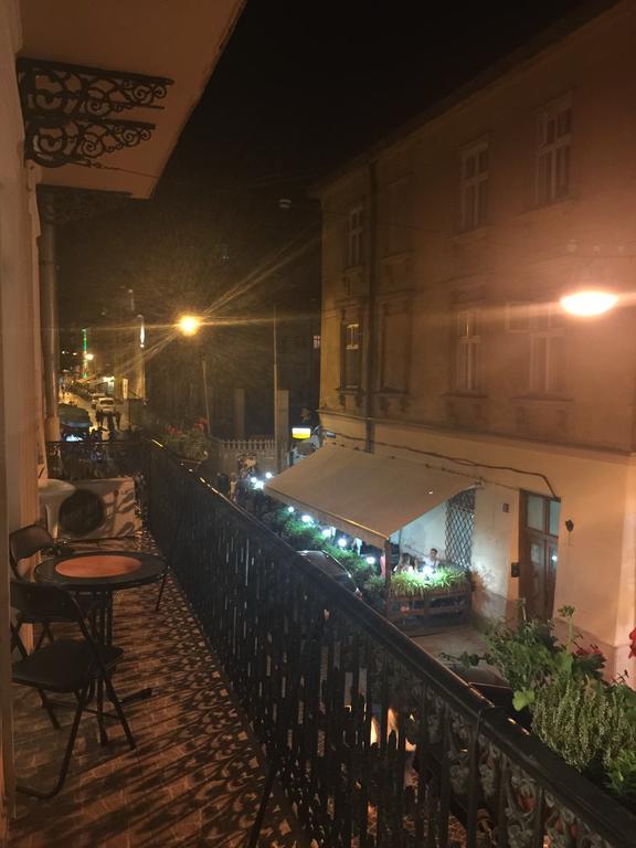 Virmenska Apartment 利沃夫 外观 照片